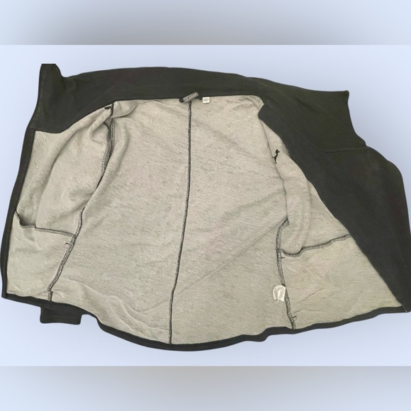 Puma Jacket - Picture 5 of 9